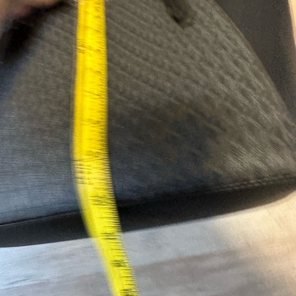 Black Michael Kors Jet‎ Set Tote - Picture 4 of 9